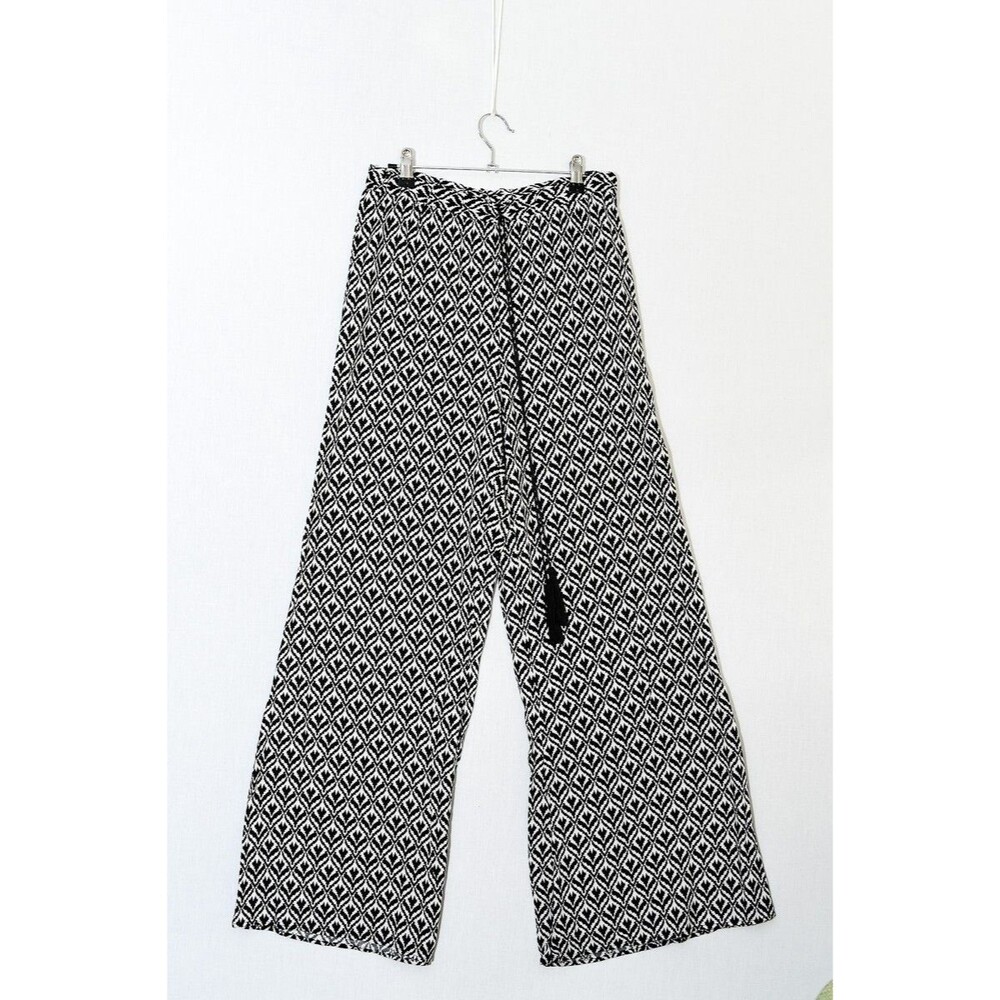 Pants Store Black and White print Wide leg draw string pull on pants 28-30 Waist